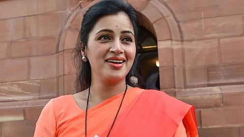 അമരാവതിയില്‍ നവനീത് റാണ മത്സരിക്കും