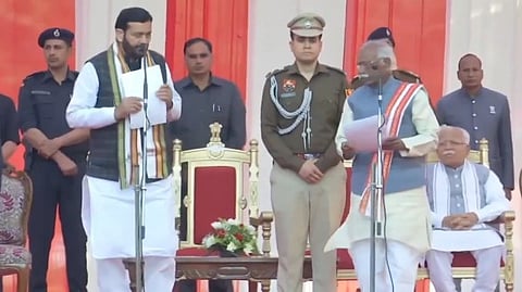 ഹരിയാനയില്‍ നായബ് സിങ് സൈനി മുഖ്യമന്ത്രിയായി സത്യപ്രതിജ്ഞ ചെയ്ത് അധികാരമേറ്റു