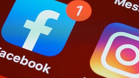 ഫെയ്‌സ്ബുക്കും ഇന്‍സ്റ്റഗ്രാമും നിശ്ചലമായത് ഒന്നര മണിക്കൂര്‍