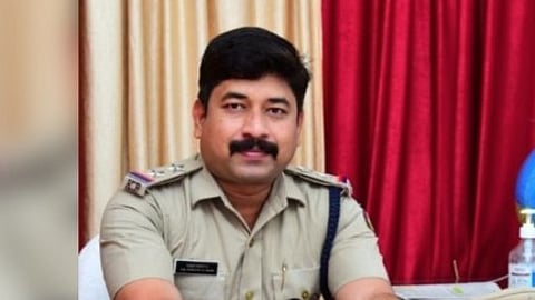 എസ്‌ഐ സുബീഷ്
