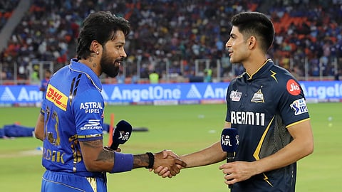 ഹര്‍ദികിനു നേരെ കൂക്കി വിളി! മുന്‍ നായകനെ വെറുതെ വിടാതെ ആരാധകര്‍ (വീഡിയോ)