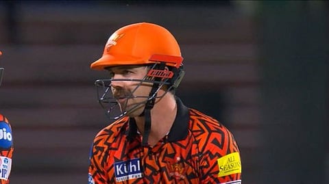 Sunrisers Hyderabad race to 100 off just 5 over