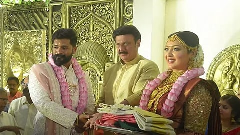 നടൻ ബൈജുവിന്‍റെ മകള്‍ വിവാഹിതയായി; താരപ്രഭയിൽ ചടങ്ങുകൾ