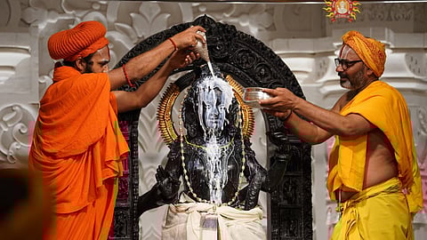 രാമനവമിയായ ഇന്ന് അയോധ്യയിലെ ശ്രീരാമവിഗ്രഹം സൂര്യതിലകം അണിയും