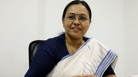 ഹൈറിച്ച് ഉടമ പ്രതാപന്‍, ഭാര്യ സീന