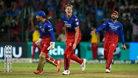 IPL 2024- RCB hammer DC