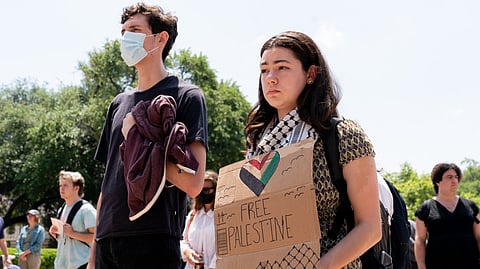 pro Palestine students protest