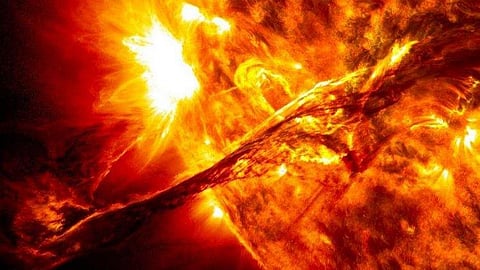 Powerful Solar Storm Hits Earth