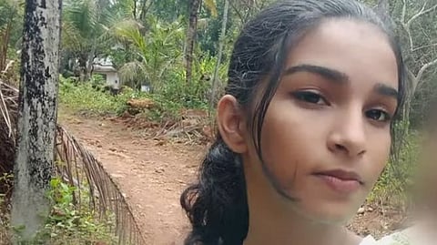 The death of 9 class student in Nadapuram is suspected to be due to food poisoning