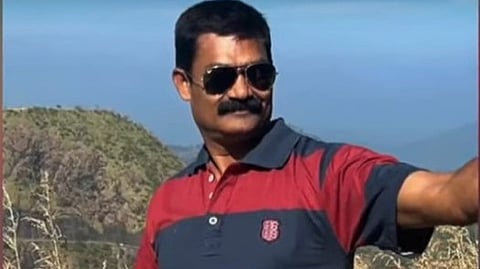 The missing SI is back