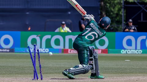 Pakistan team major surgery