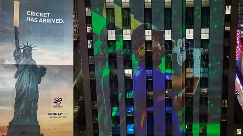 Statue of Liberty with bat