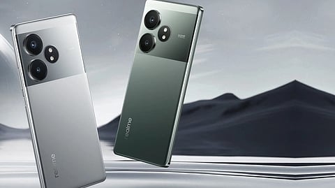 REALME GT 6