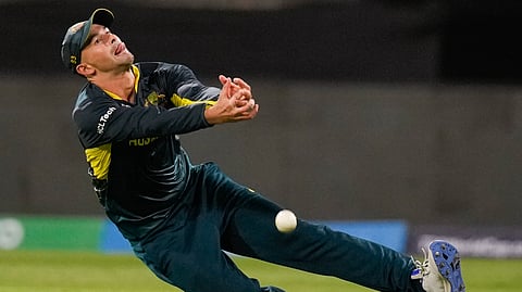 അഫ്ഗാനിസ്ഥാനെതിരെ ക്യാച്ച് നഷ്ടപ്പെടുത്തുന്ന ഓസ്ട്രേലിയന്‍ താരം ആഷ്ടന്‍ ആഗര്‍
