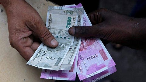 കൈക്കൂലി വാങ്ങുന്നതിനിടെ താലൂക്ക് സര്‍വേയര്‍ പിടിയില്‍