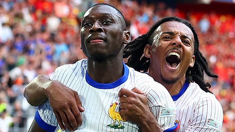 France into quarterfinals