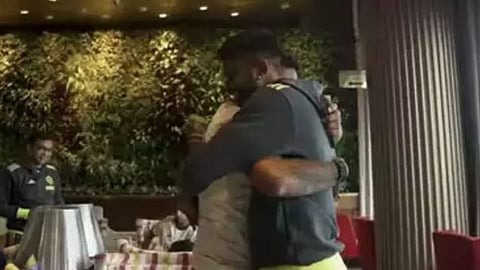 surya kumar hardik hug video