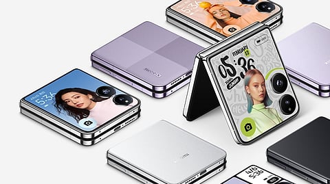 Xiaomi Mix Flip phone