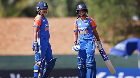 Harmanpreet, Richa slam 50s