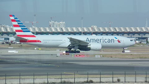 American Airlines Flight Makes Emergency Landing 