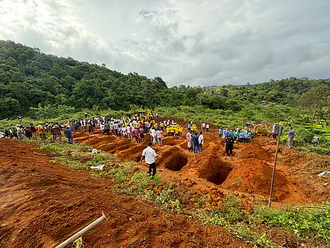 Wayanad landslide cremation
