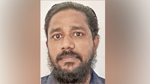 beat up friend and stole gold chain accused was arrested