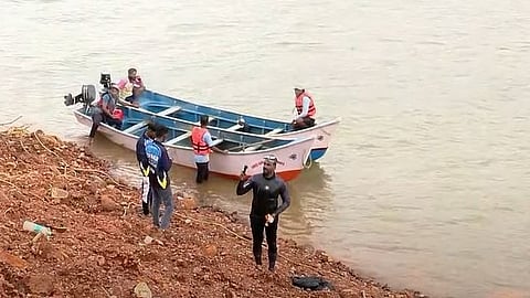 Search in Gangavali River; Jackie found Arjun's lorry