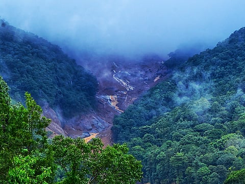 പുഞ്ചിരിവട്ടത്ത് ഉരുള്‍ പൊട്ടലിന്റെ പ്രഭവകേന്ദ്രം 