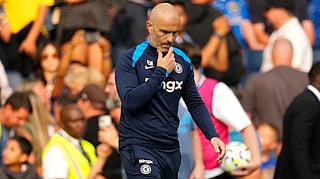 Manchester City begin title defence