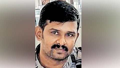 auto rickshaw crashed