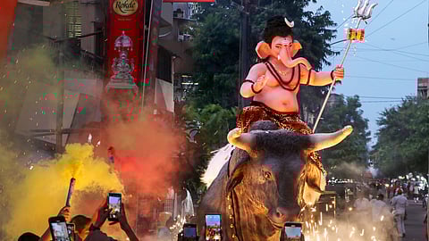 ഇന്ത്യയിലെ ഏറ്റവും വലിയ ഹൈന്ദവ ആഘോഷങ്ങളില്‍ ഒന്നാണ് വിനായക ചതുര്‍ഥി
