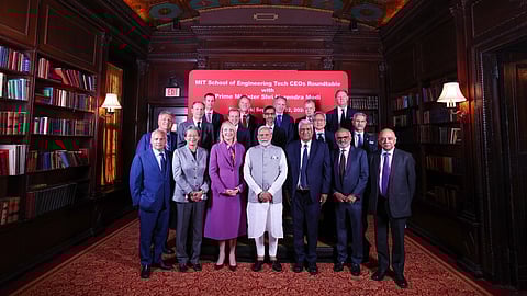  PM Modi's Roundtable Meet With 15 Tech CEOs At MIT