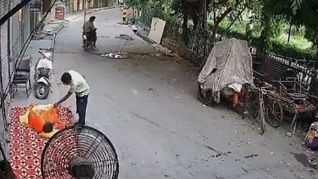 Sleeping Delhi Man Beaten For "Don't Urinate In Public" Request