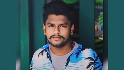  young man died after falling into a pothole on the national highway