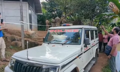 A young man committed suicide after hacking his girlfriend to death in Kollam