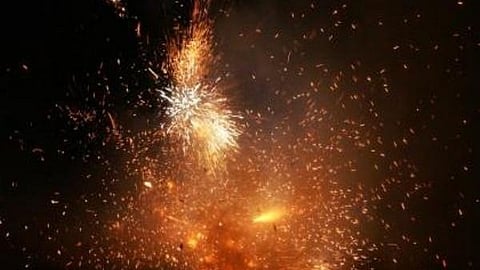 Do not burst firecrackers within 100 meters of hospitals and places of worship; order
