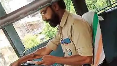 Mobile phone use while driving; KSRTC  driver's license suspended 