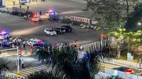 വ്യായാമം ചെയ്യുന്നവര്‍ക്കിടയിലേക്ക് കാര്‍ ഇടിച്ചുകയറ്റി; ചൈനയില്‍ 35 പേര്‍ മരിച്ചു; നിരവധി പേര്‍ക്ക് പരിക്ക്; വിഡിയോ