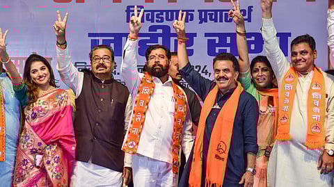  Maharashtra Chief Minister Eknath Shinde with others during an election rally in support of Shiv Sena (Shinde faction) candidate Sanjay Nirupam for the upcoming Maharashtra Assembly elections, in Mumbai, Saturday, Nov.