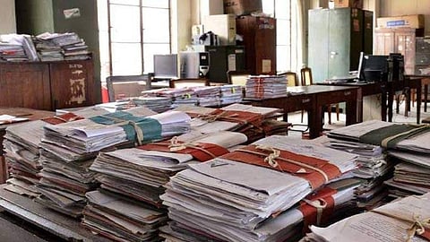 ഫയല്‍ തീര്‍പ്പാക്കാന്‍ അദാലത്ത്; ജൂലൈ ഒന്നുമുതല്‍ ഓഗസ്റ്റ് 31 വരെ 