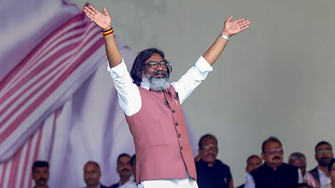 അധികാരമേറ്റ് ഹേമന്ത് സോറന്‍; ചടങ്ങില്‍ പങ്കെടുത്ത് ഇന്ത്യാസഖ്യ നേതാക്കള്‍; വിഡിയോ
