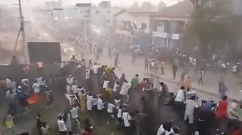 Fans clash during football match in Guinea; more than 100 dead, video footage out