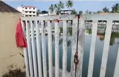 ഉള്ളൂര്‍ തുറുവിയ്ക്കല്‍ ക്ഷേത്രക്കുളം
