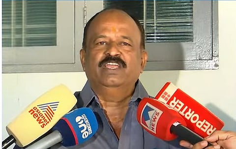  തിരുവമ്പാടി ദേവസ്വം  സെക്രട്ടറി ഗിരീഷ് കുമാര്‍ 