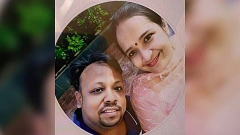 മരിച്ച അനൂപും രാഖിയും 