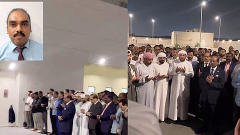 മയ്യിത്ത് നമസ്‌കാരത്തിന് നേതൃത്വം നല്‍കുന്ന എം എ യൂസഫലി, ഇന്‍സൈറ്റില്‍ സി വി ഷിഹാബുദ്ദീന്‍
