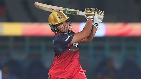 Richa Ghosh Compared To MS Dhoni