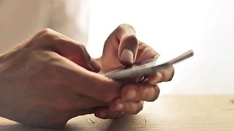 doom scrolling TREND