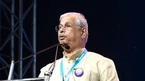 'ഏറ്റുമുട്ടലിന് ഇല്ല, അതിനര്‍ത്ഥം വഴങ്ങും എന്നല്ല'; ഭാരതാംബ വിവാദത്തില്‍ ചര്‍ച്ചക്ക് തയ്യാറെന്ന് ഗവര്‍ണര്‍