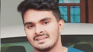 accused affan collapses at police station